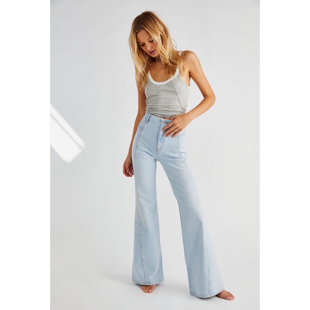 We the Free Florence Flare Jeans in Light Indigo Size 27